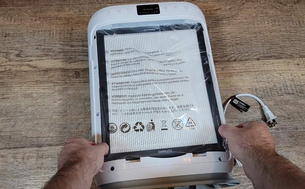 Installing a high-efficiency HEPA filter into a Lunino air purifier for dust and allergen removal